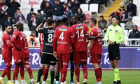 Sivasspor - Beşiktaş maçında 8 taraftar hakkında işlem yapıldı 