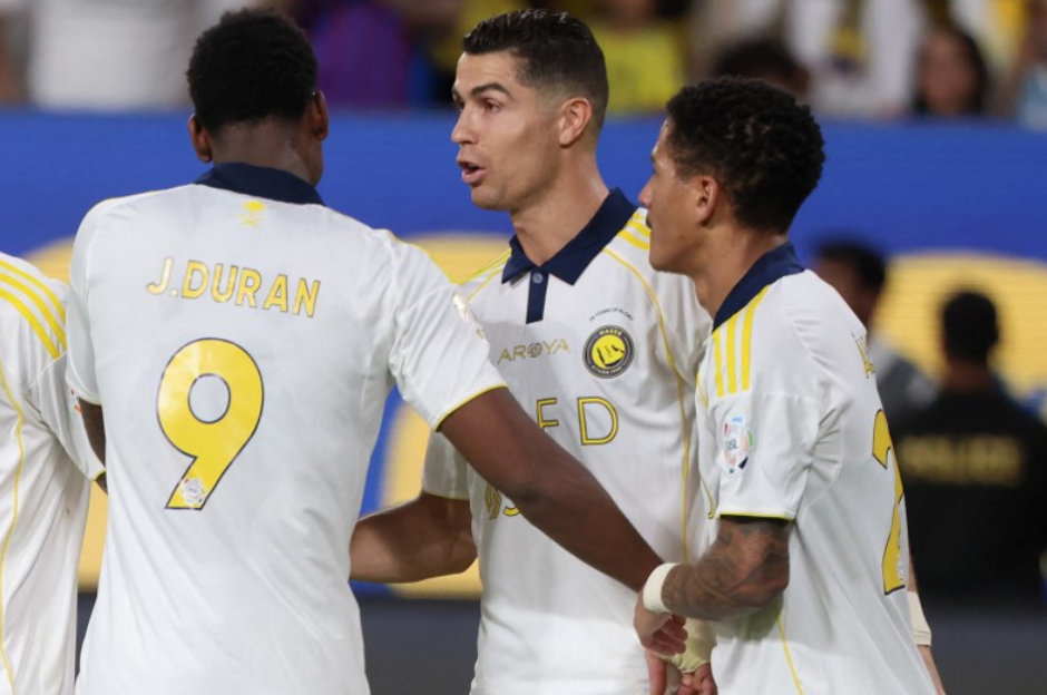 Matias Vargas celebrates his goal for Al Fateh