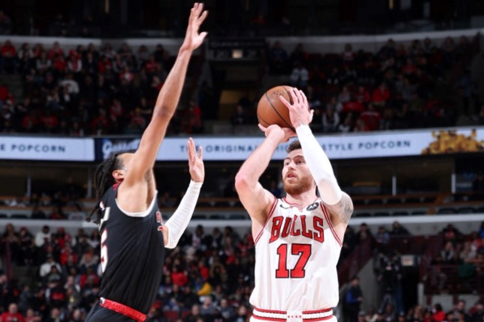 Onuralp Bitim sahne aldı: Chicago Bulls, Portland'ı 3 sayı farkla yendi