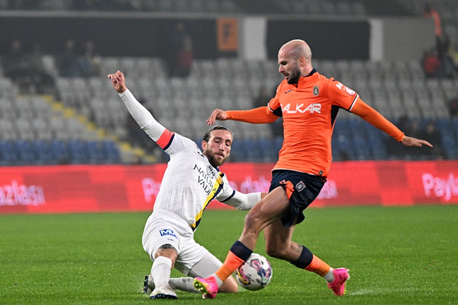 Ziraat Türkiye Kupası | Başakşehir final kapısını araladı