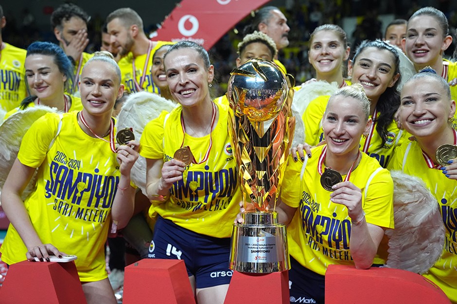 Vodafone Sultanlar Ligi'nde şampiyon Fenerbahçe Opet