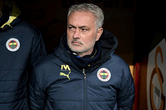 SON DAKİKA: Fenerbahçe'den Galatasaray'a Mourinho cevabı - 4. Foto