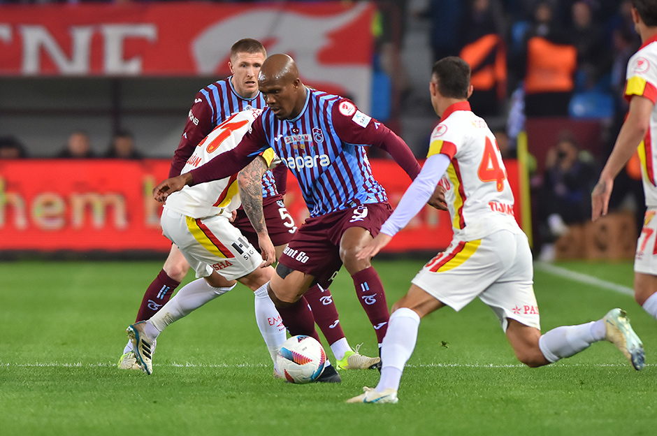 Nwakaeme, hakemle olan penaltı diyaloğunu açıkladı  - 1. Foto