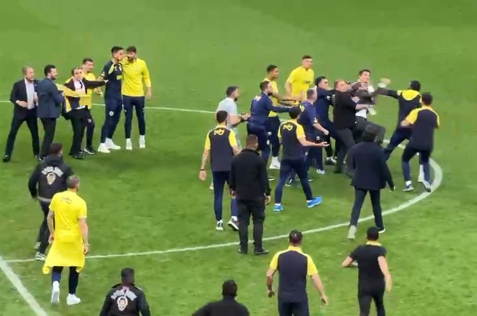 Olaylı Galatasaray - Fenerbahçe derbisindeki hakaret davasında yeni gelişme  - 8. Foto