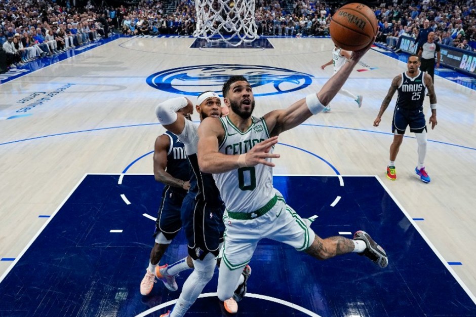 Boston Celtics adım adım şampiyonluğa: Mavericks'e yine göz açtırmadılar