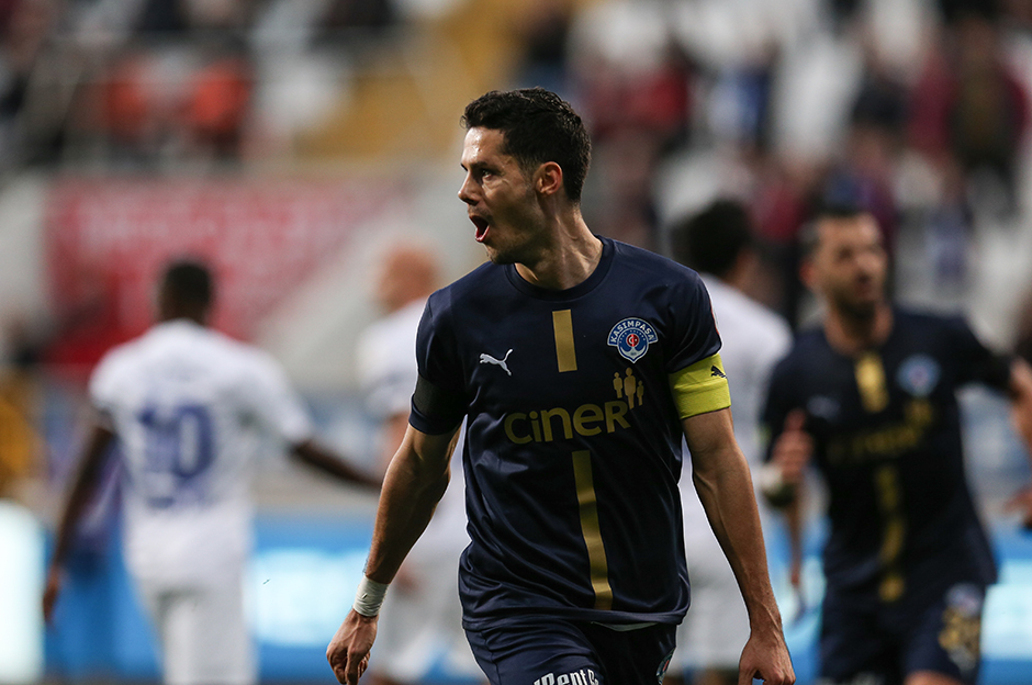 Süper Lig'de sezonun en iyi futbolcusu belli oldu: Liste sürprizlerle dolu  - 3. Foto