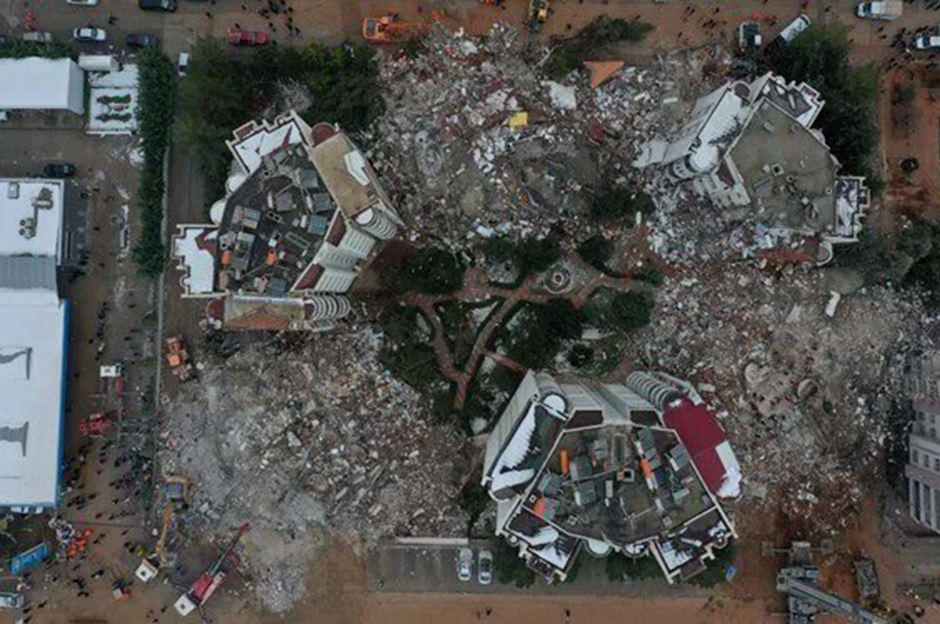 Uzmanlar açıkladı: Depremde enkaz altında ne kadar, kaç gün sağ kalınabilir? Dünyadan enkaz altında kalma süreleri...  - 2. Foto
