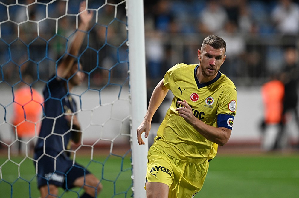 Milli maçlar öncesi Edin Dzeko kararı  - 6. Foto