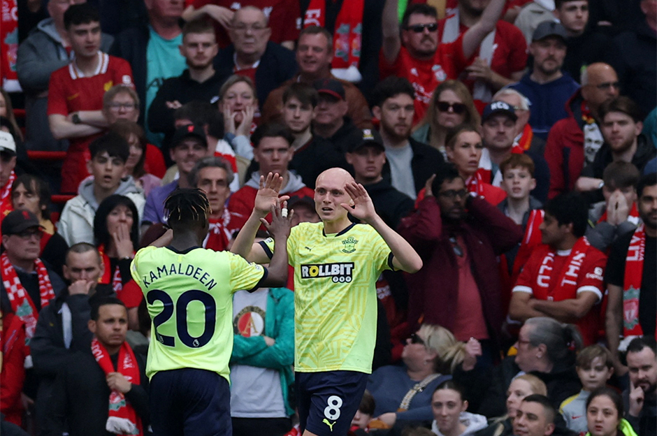 Liverpool sürprize izin vermedi: Salah bir kez daha tarihe geçti  - 2. Foto