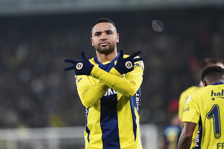 Fenerbahçe derbiye kayıpsız gidiyor: En-Nesyri'den duble