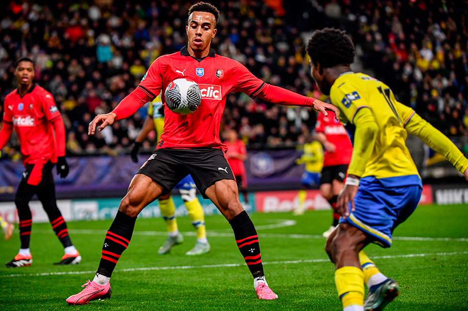 Yönetim, Ligue 1 ekibiyle bonuslar dahil 9 milyon Euro'ya anlaşmaya yakın. Oyuncu tarafıyla ise tüm şartlarda uzlaşma sağlandı.