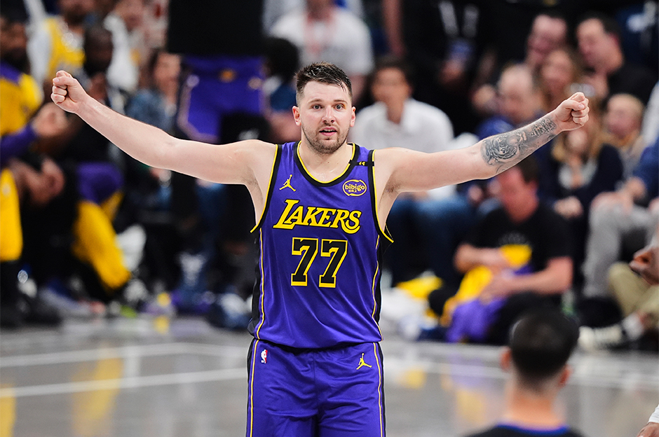 Luka Doncic eski takımını yıktı: 45 sayıyla Lakers'ı galibiyete taşıdı  - 2. Foto