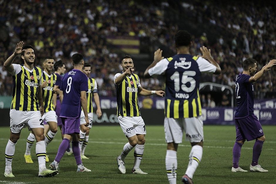 Konferans Ligi'nde şampiyonluğun ikinci favorisi Fenerbahçe 