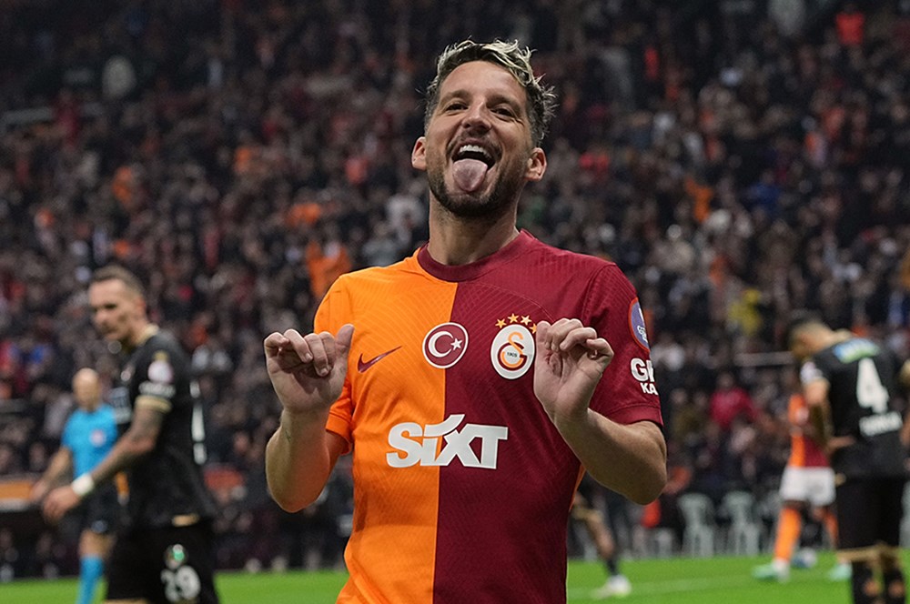 Galatasaray'ın Süper Lig'de 2023-2024 sezonu fikstürü, derbi maçları ve detaylar  - 13. Foto