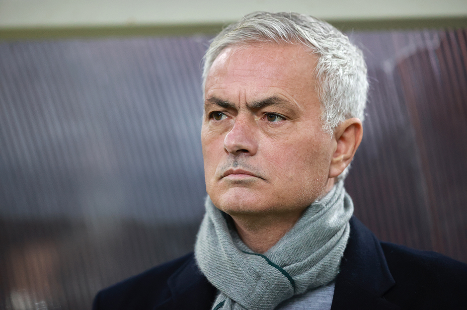 Shocking Behind-the-Scenes Reason for Mourinhos Rotation at Fenerbahçe Revealed