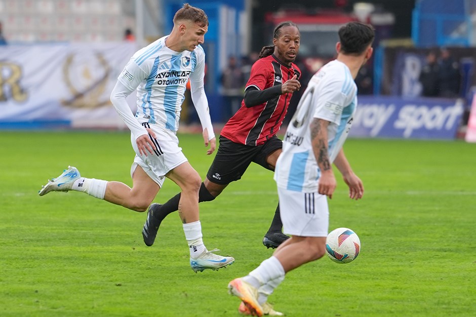 4 gol, 2 kırmızı kartlı maçta Erzurumspor, Jamaikalı futbolcuyu durduramadı