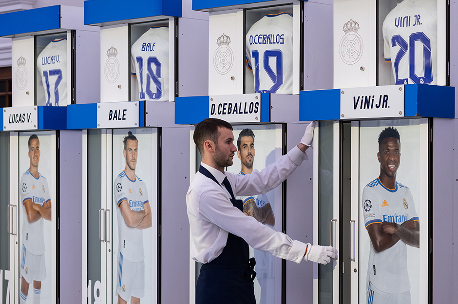 Real Madrid'den ilginç girişim: Futbolcuların dolapları satışa çıkarıldı  - 3. Foto