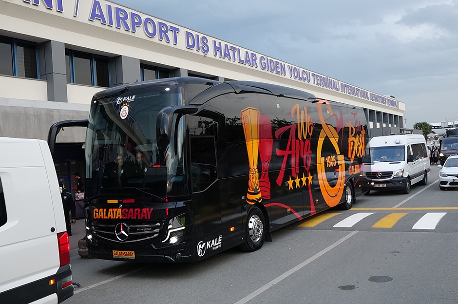 Galatasaray, Trabzon'da böyle karşılandı  - 4. Foto