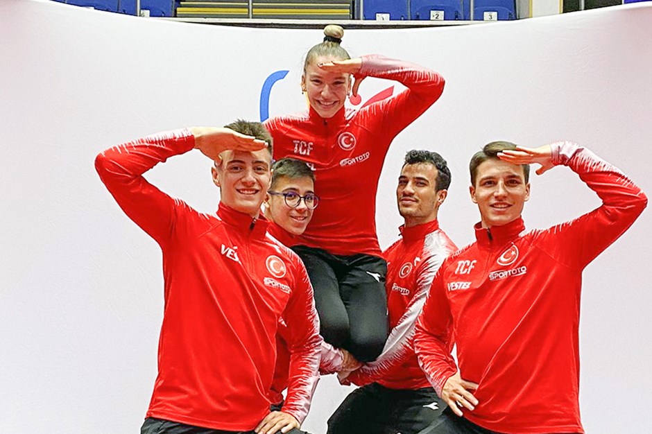 Aerobik Cimnastik Dünya Kupası'nda Ayşe Begüm Onbaşı ve grup takımı finale kaldı