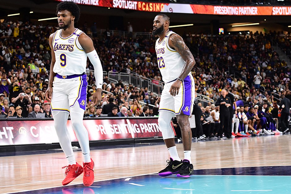 NBA'de ilk: LeBron James ve Bronny James lig tarihine geçti