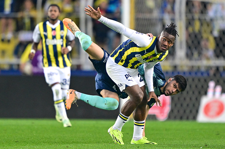 Batshuayi'den tarihe geçecek transfer: Galatasaray'a imza atarsa bir ilki başaracak  - 4. Foto