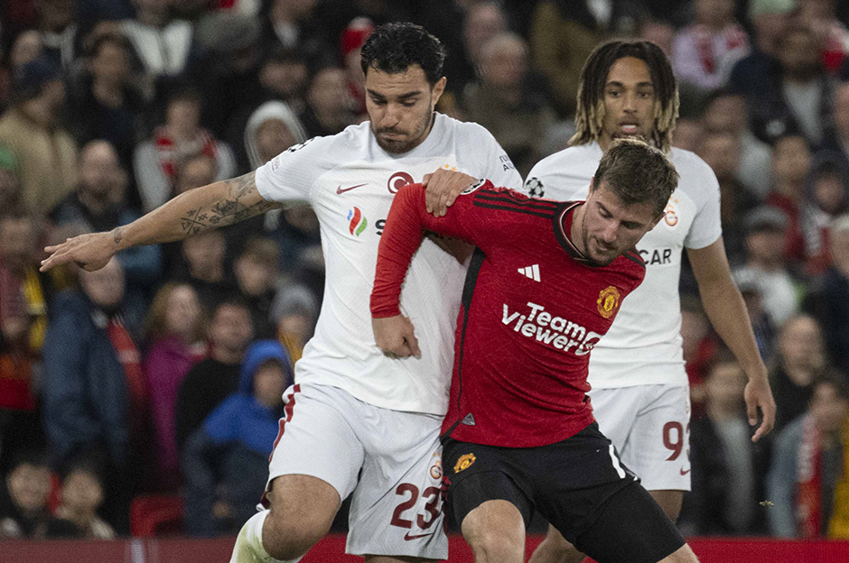 İngilizler, Manchester'ı topa tuttu: "30 yıl sonra United cehennemi buldu"  - 1. Foto
