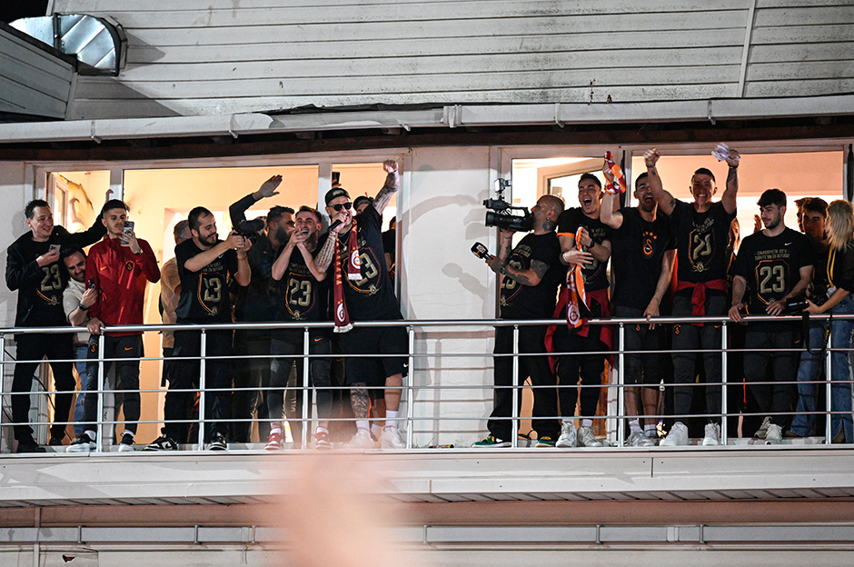 Florya'daki şampiyonluk kutlamasında Icardi şov  - 1. Foto