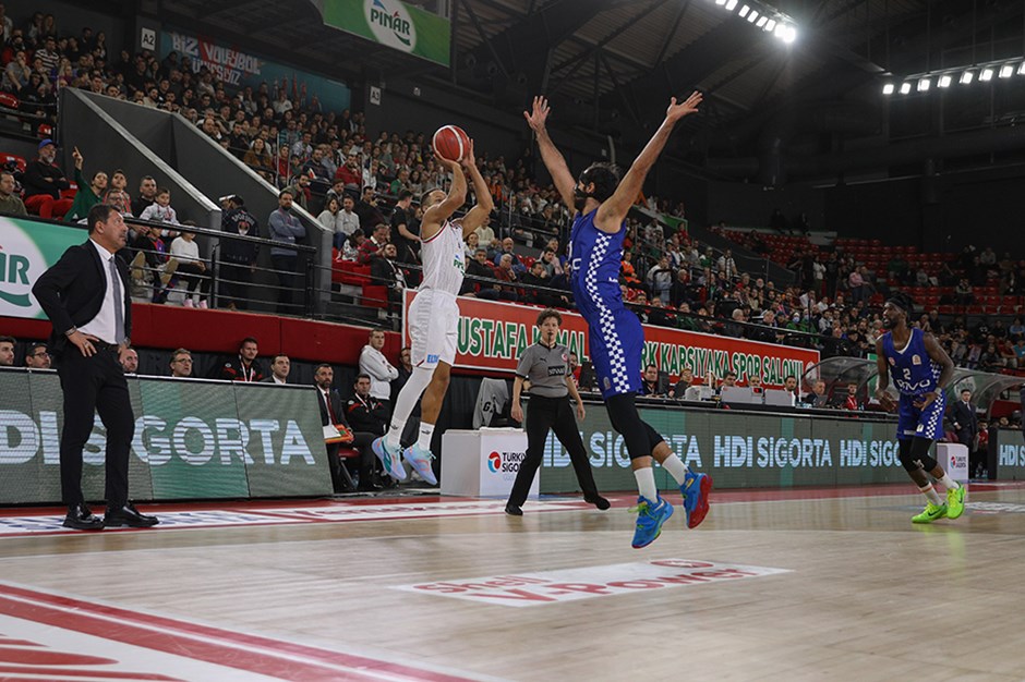 Pınar Karşıyaka son saniye basketiyle kazandı