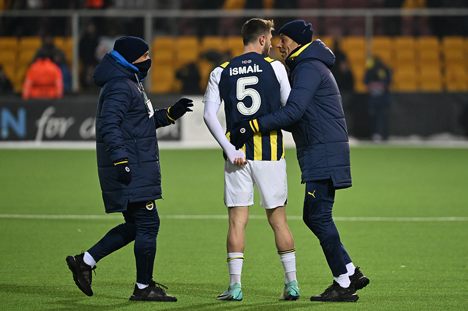 Maç sonrası olay: İrfan Can Kahveci- taraftar gerginliği - 4. Foto