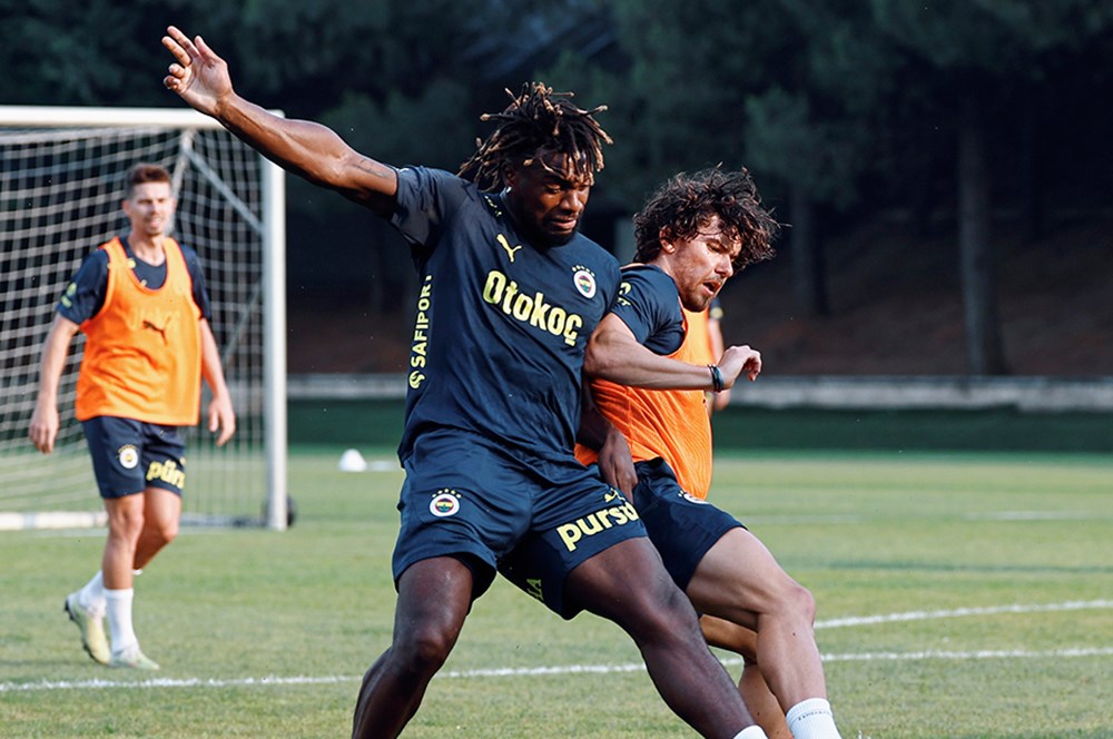 Lugano maçı öncesi Mourinho'dan Allan Saint-Maximin kararı  - 2. Foto