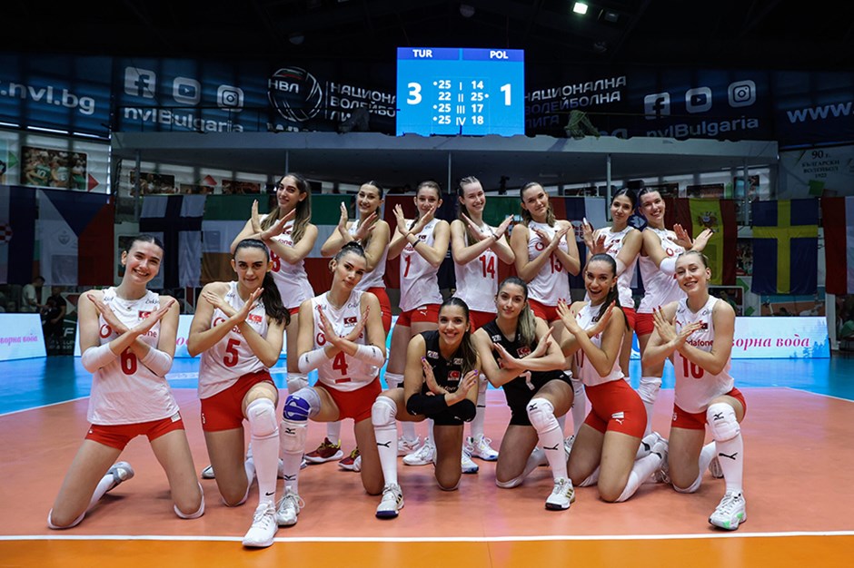 U20 Kadın Voleybol Milli Takımı, Avrupa Şampiyonası'nda finale yükseldi