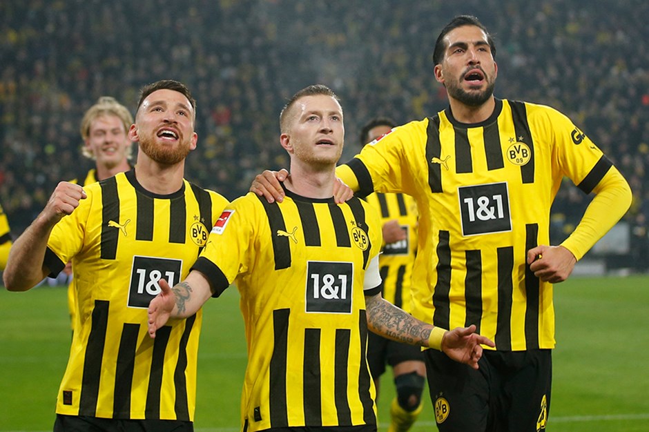 Dortmund, Bundesliga'da maç fazlasıyla liderliği aldı