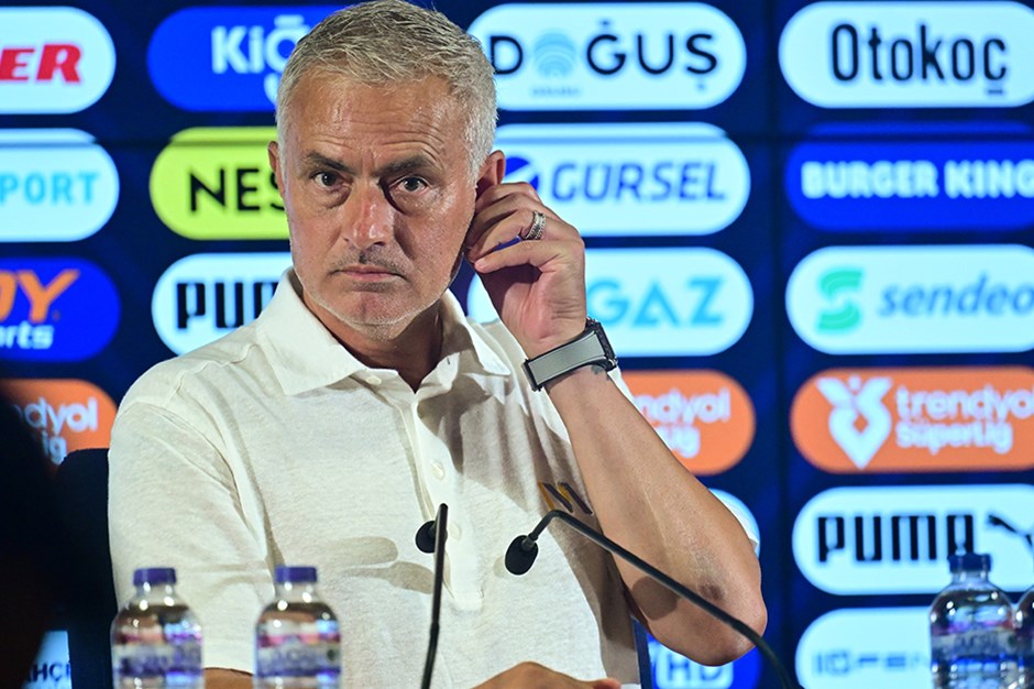 Jose Mourinho'dan Okan Buruk'a olay gönderme