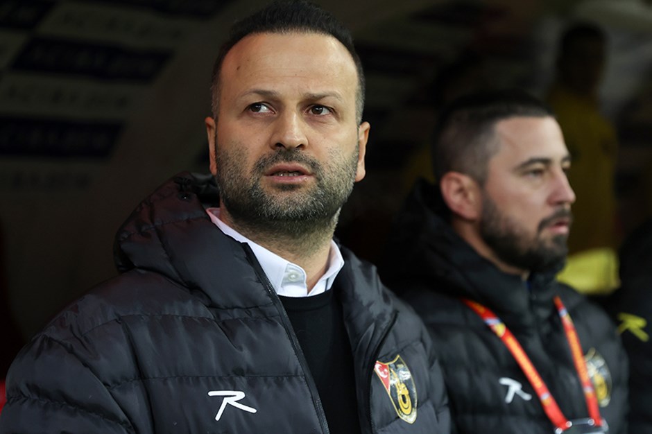 İstanbulspor Teknik Direktörü Osman Zeki Korkmaz'dan futbolculara açık kapı: Bunu yapanlar sahada olacak