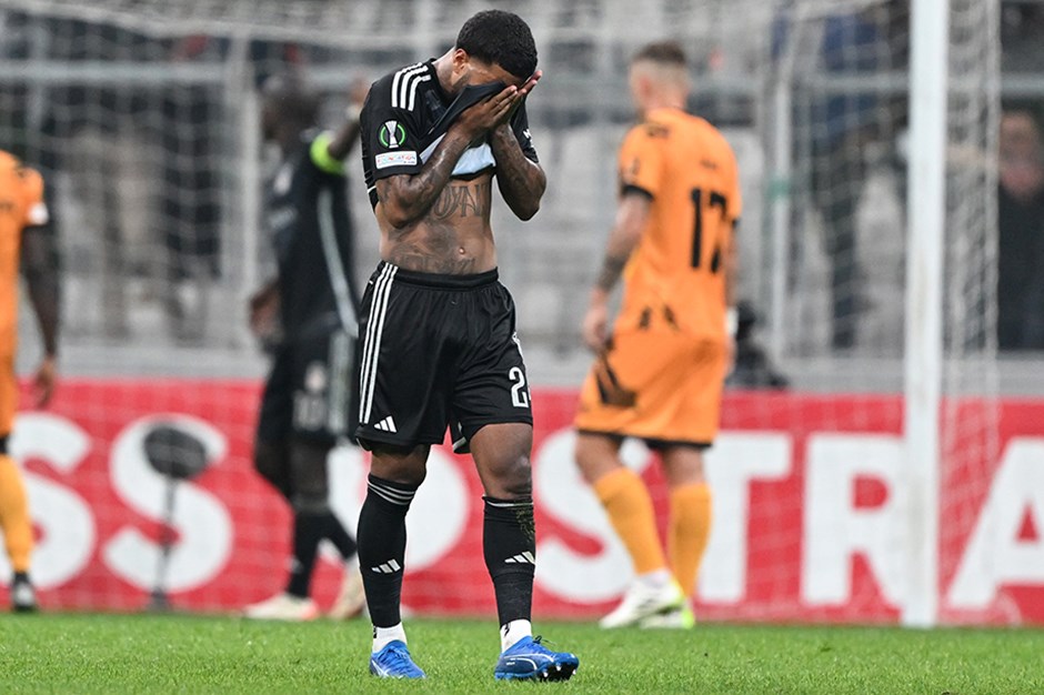 Beşiktaş 2-0'ı koruyamadı; kendi sahasında dağıldı