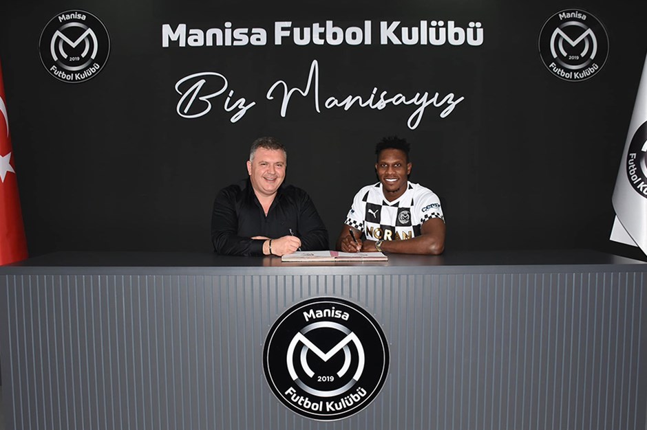 Manisa FK golcüsünü buldu: John Mary'den 1.5 yıllık imza