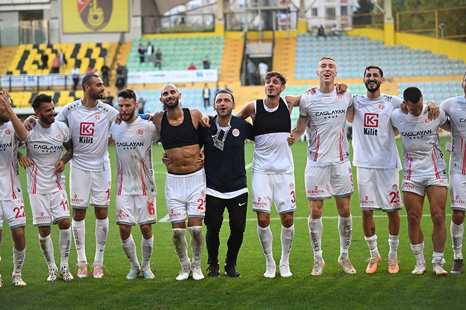 Antalyaspor, deplasmandaki galibiyeti özlemini İstanbul'da bitirdi