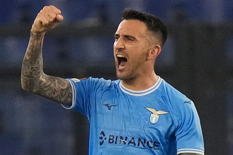 Vecino kararı: Galatasaray'a transferi direkten dönmüştü