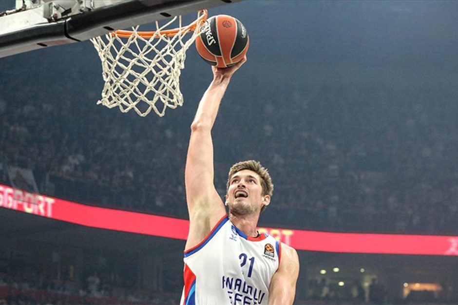 Anadolu Efes, Tibor Pleiss'la yollarını ayırdı