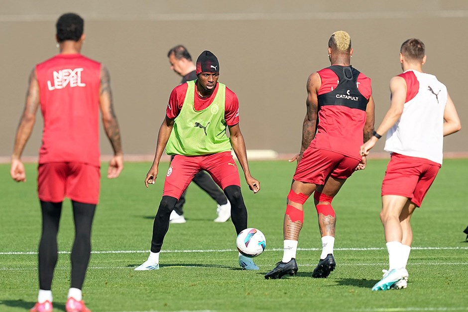 Galatasaray dev maçın taktiğini çalıştı