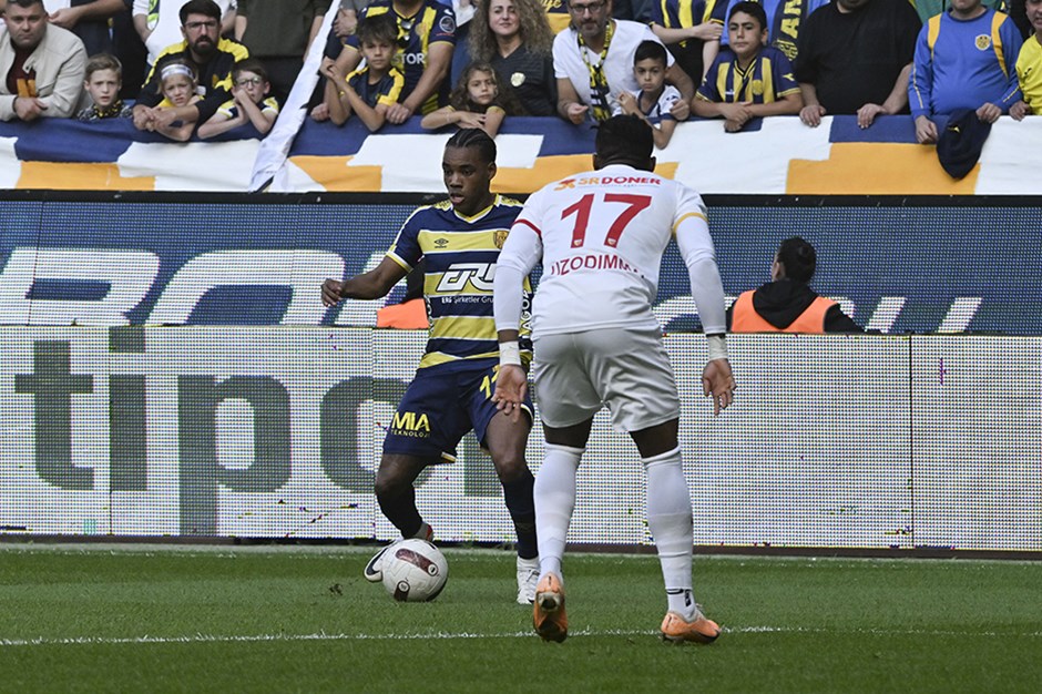 Emre Belözoğlu, MKE Ankaragücü'nde galibiyetle başladı