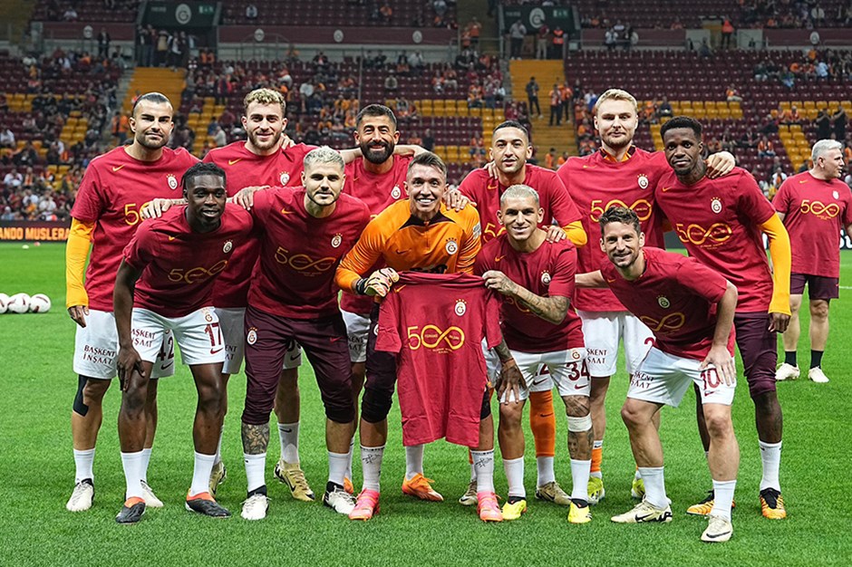 Galatasaray'dan Muslera paylaşımı: Ne mutlu bize ki...