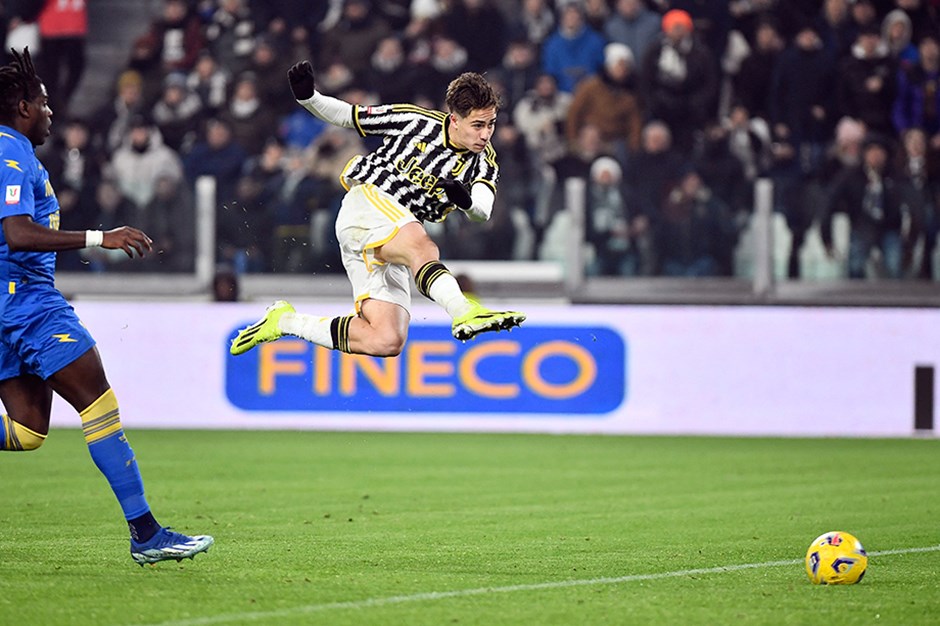Kenan Yıldız şık golüyle alkış aldı; Juventus yarı finale çıktı