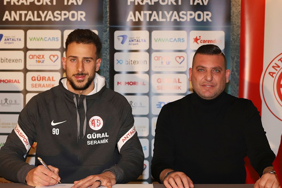 Antalyaspor, Helton Leite ile sözleşme imzaladı 