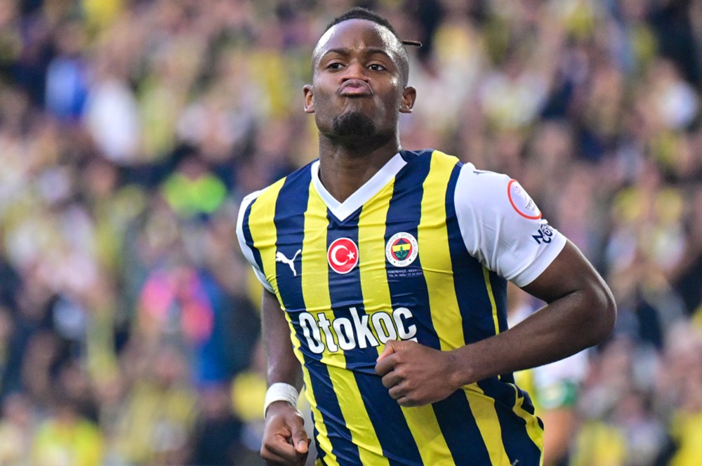 Süper Lig'de 2023/24 sezonunun gol kralı Icardi  - 15. Foto