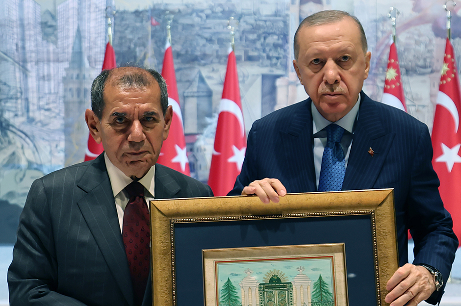 Cumhurbaşkanı Erdoğan, Galatasaray'a Şampiyonlar Ligi'nde başarı diledi  - 5. Foto