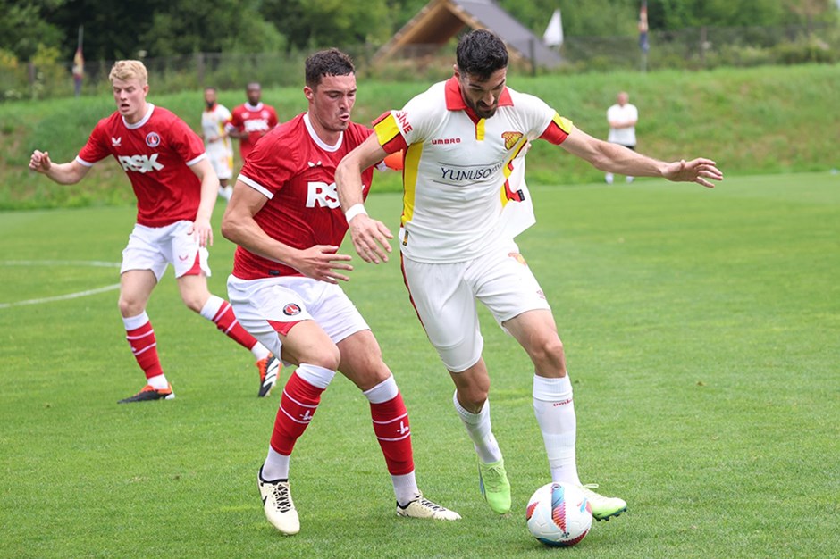 Göztepe hazırlık maçında Charlton'a kaybetti