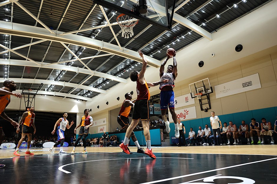 17. TÜBAD Mehmet Baturalp Turnuvası'nda Anadolu Efes, Galatasaray'ı yendi