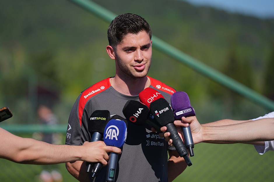 Burak İnce: "Bayrağımızı en iyi şekilde temsil etmek istiyoruz"