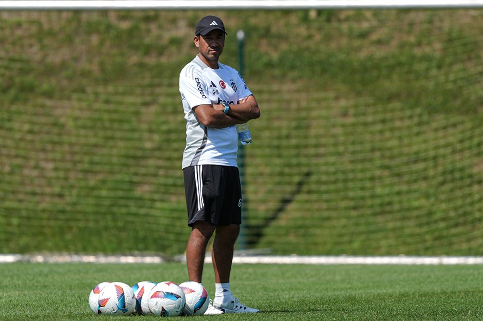 NTV Spor: Van Bronckhorst, Süper Kupa taktiğini belirledi: 3 yıldıza kritik görev